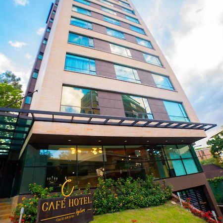 Cafe Hotel Medellin Bagian luar foto