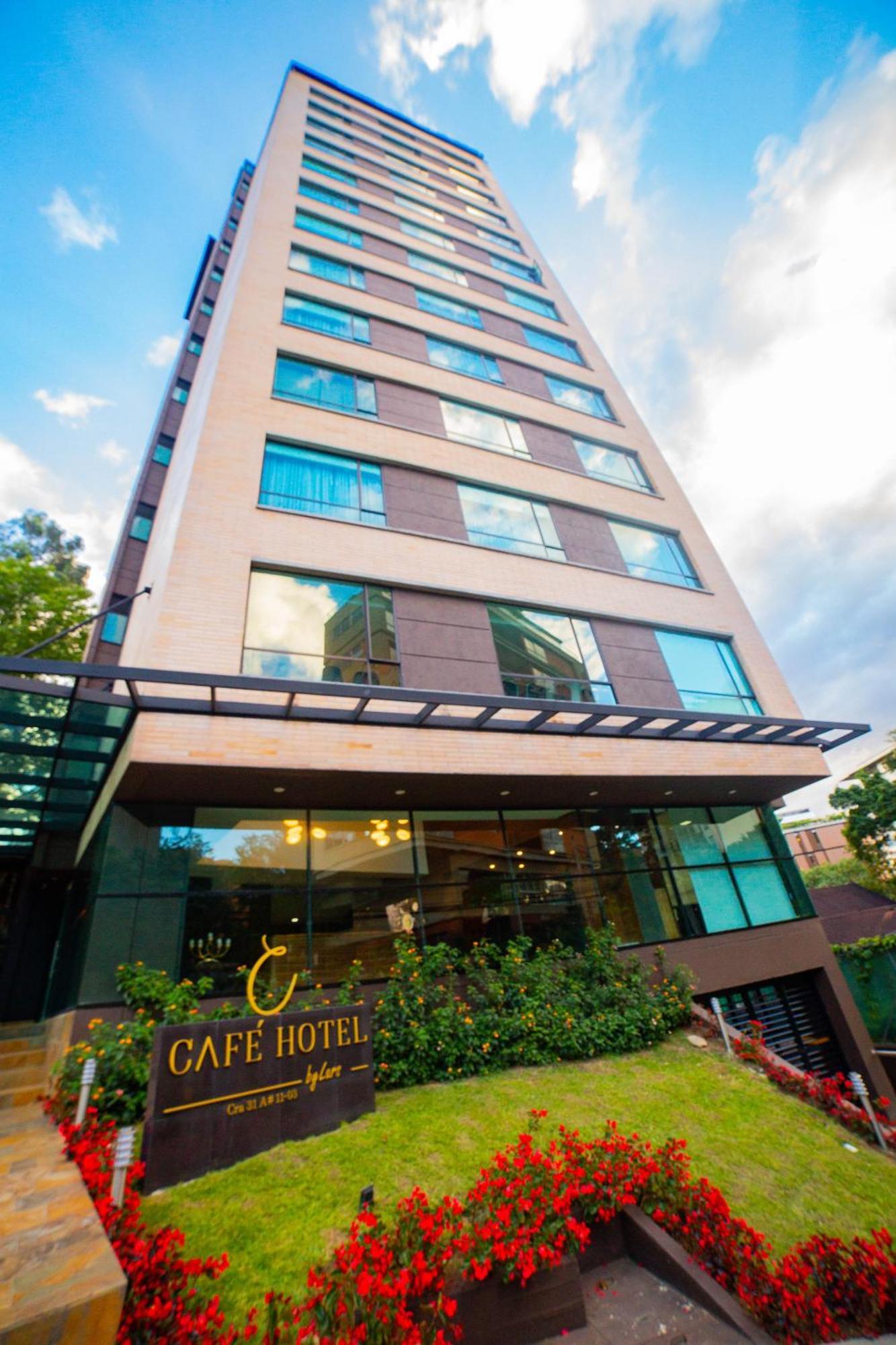 Cafe Hotel Medellin Bagian luar foto