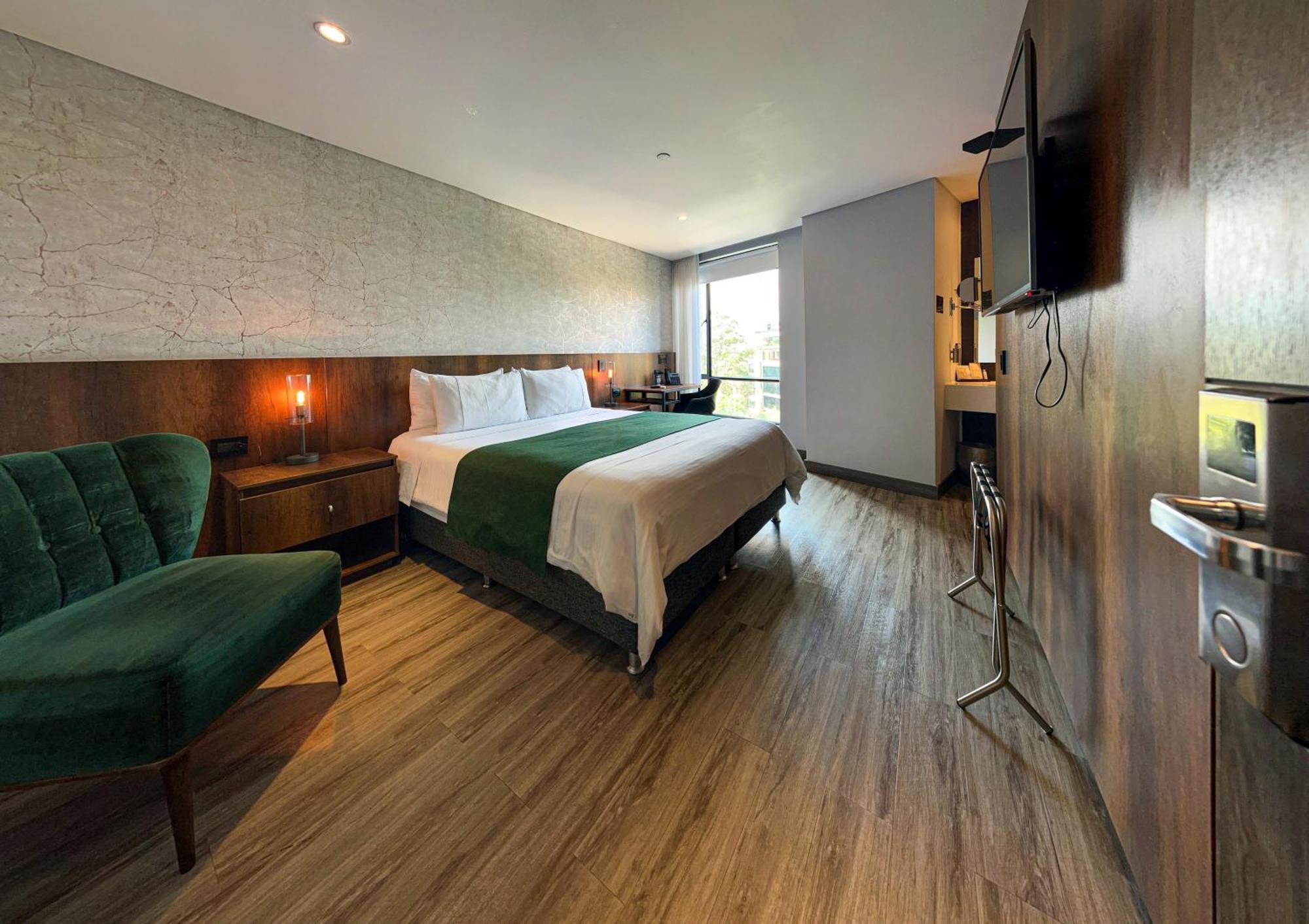 Cafe Hotel Medellin Bagian luar foto